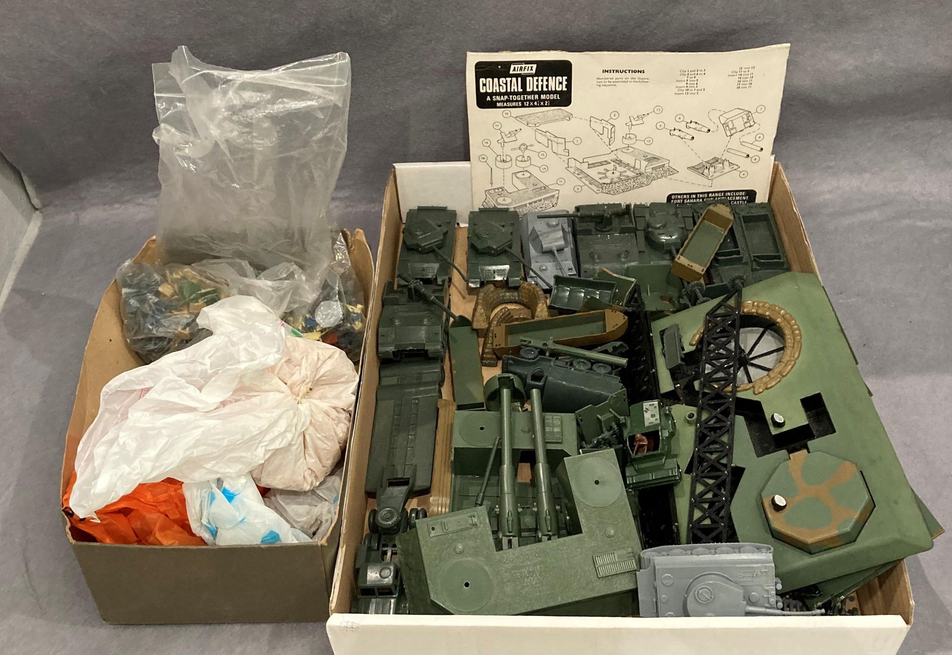 Contents to tray an Airfix coastal Defence snap together model complete with various Airfix tanks