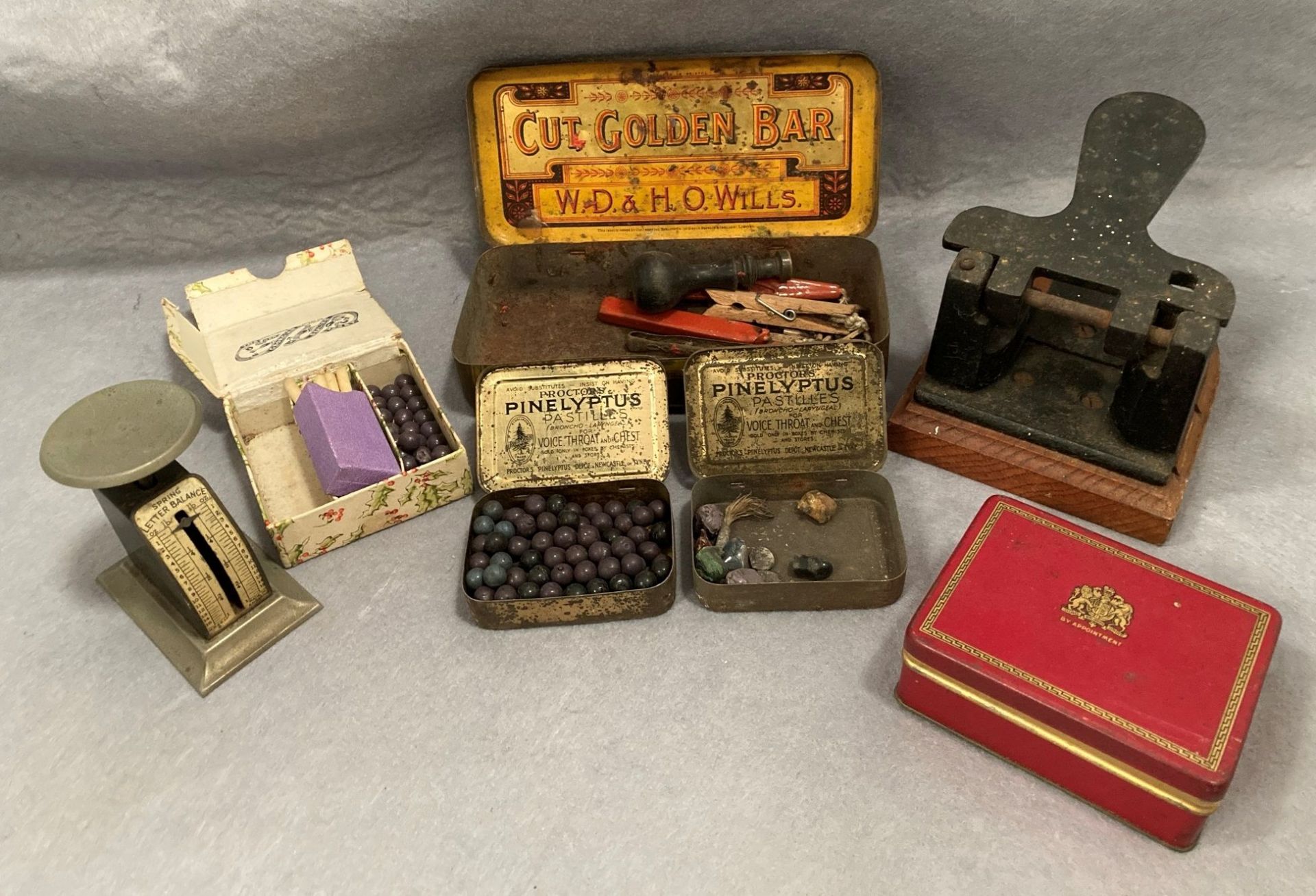 Contents to tray a spring letter balance, an old hole punch, old stamp punch set, - Image 2 of 2