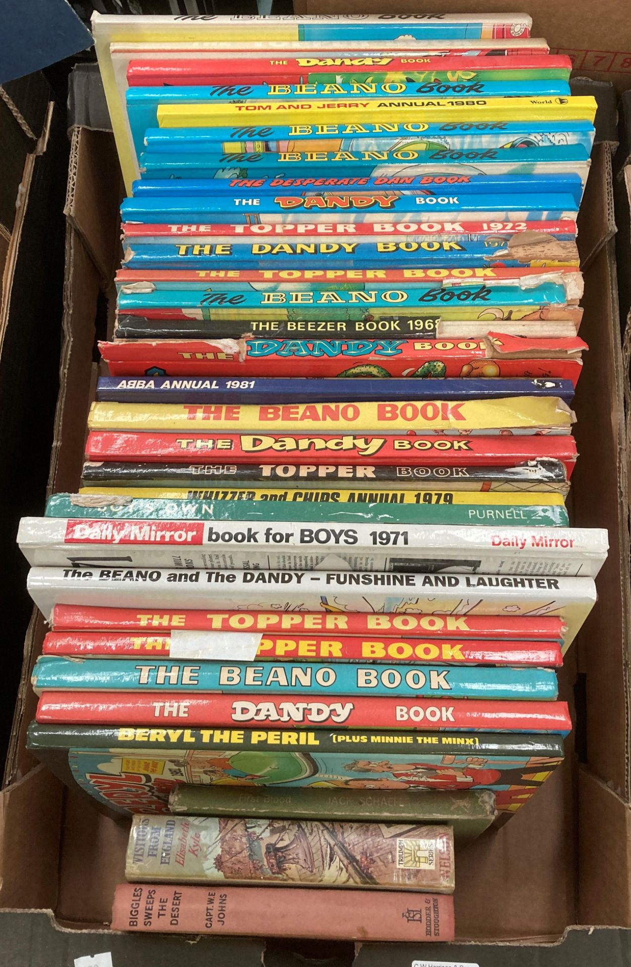 Contents to three trays sixty five childrens annuals running from circa 1965-2006 to include Beano, - Image 3 of 4