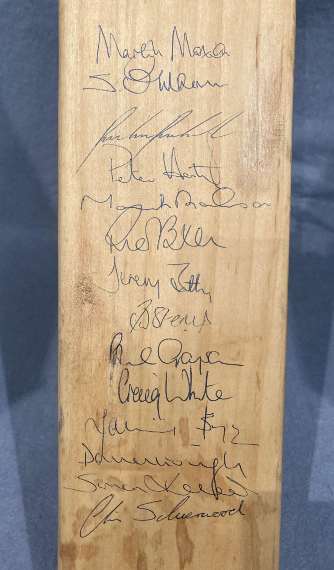 A Ducan Fearnley Tetley Bitter signed cricket bat Yorkshire later 1980's/early 1990's signatures - Image 2 of 5