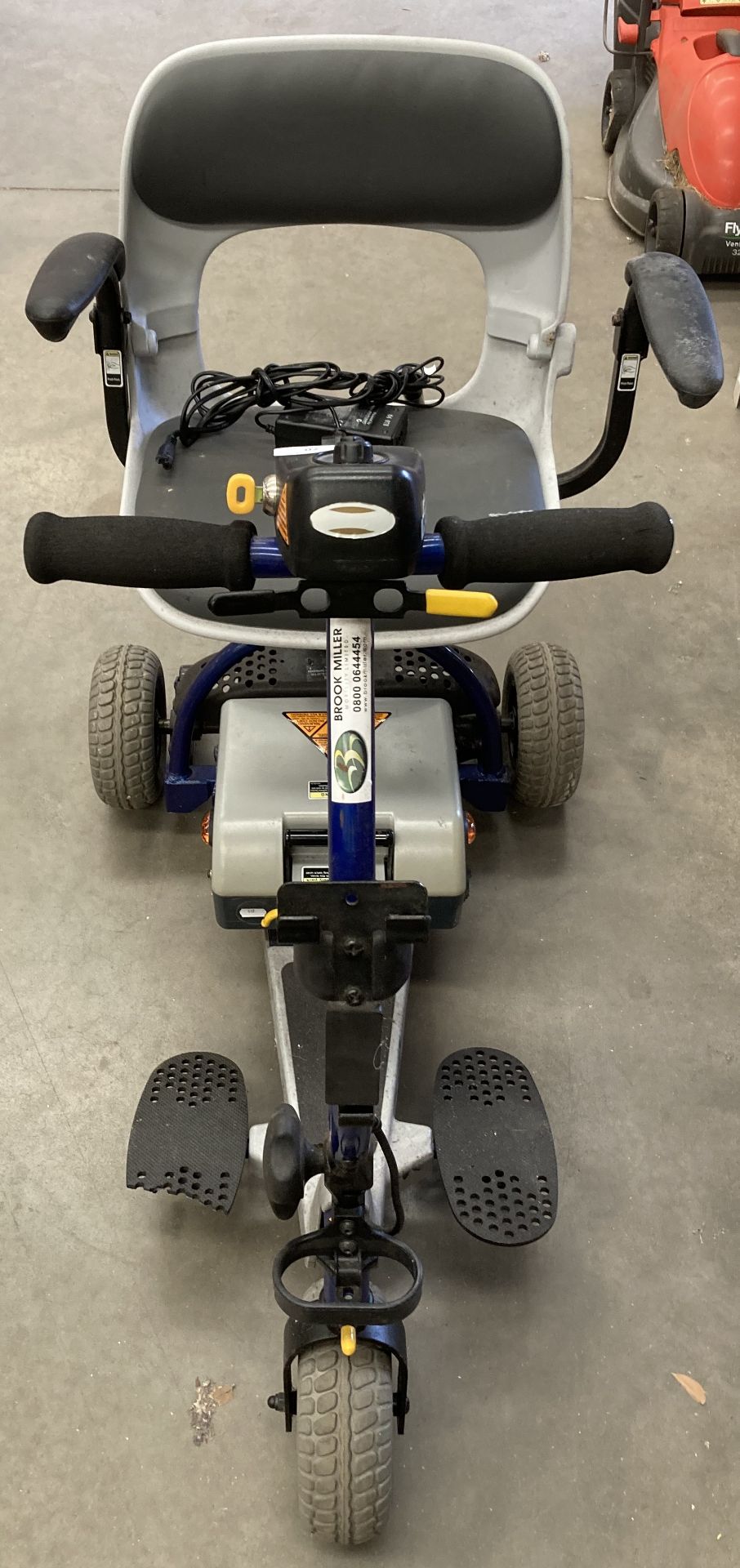 A three wheel mobility scooter in blue complete with battery, - Image 6 of 6