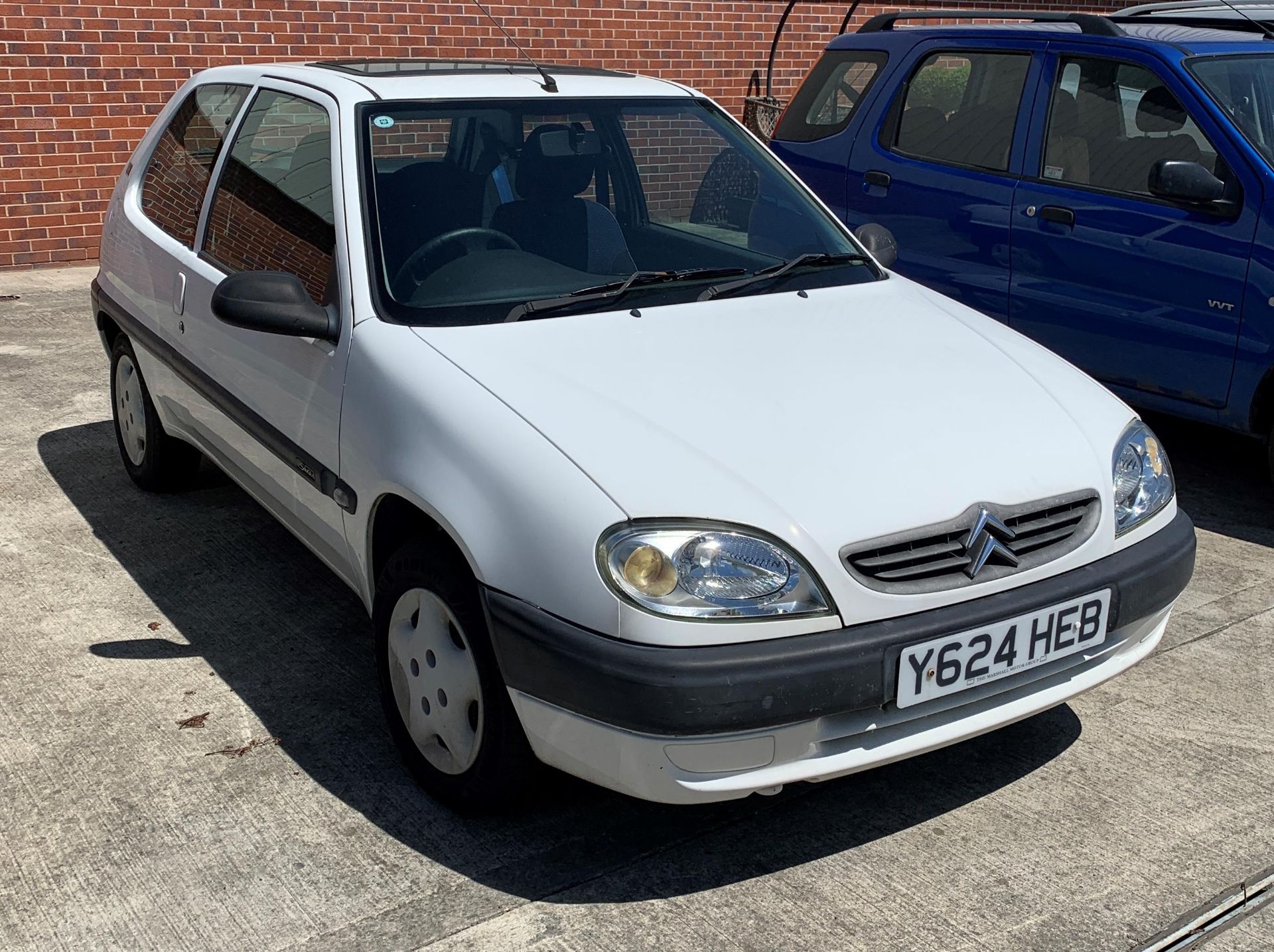 CITROEN SAXO FORTE 1.1 THREE DOOR HATCHBACK - Petrol - White. FROM A DECEASED ESTATE. - Image 13 of 15