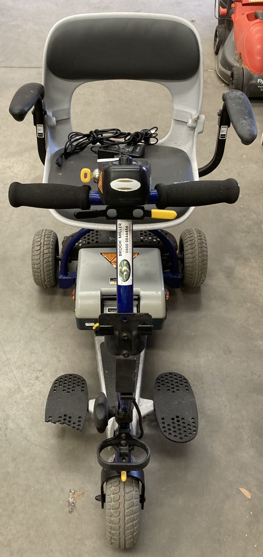 A three wheel mobility scooter in blue complete with battery, - Image 4 of 6