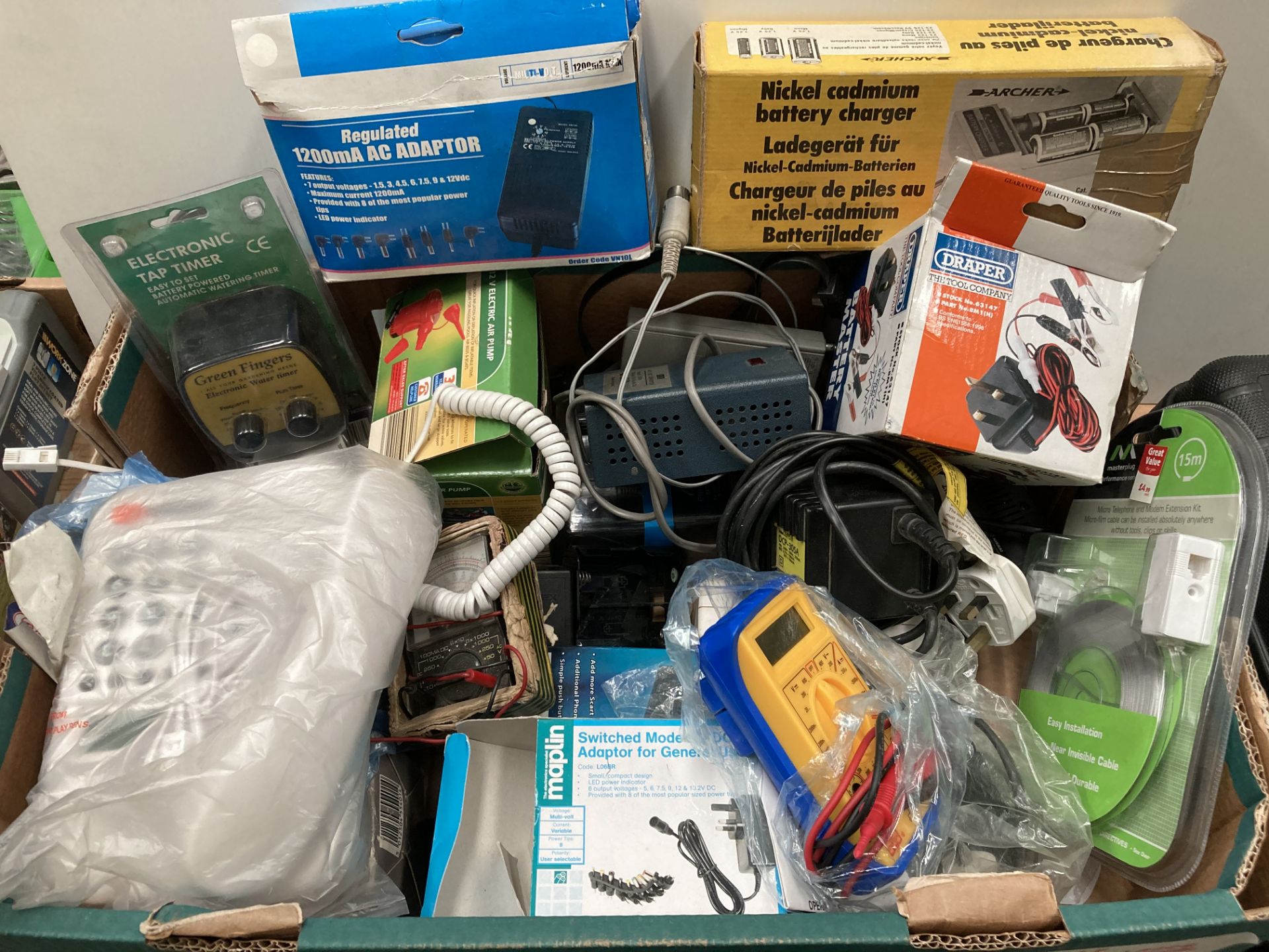 Contents to box - assorted electrical items including electronic tap timer, digital multimeters,