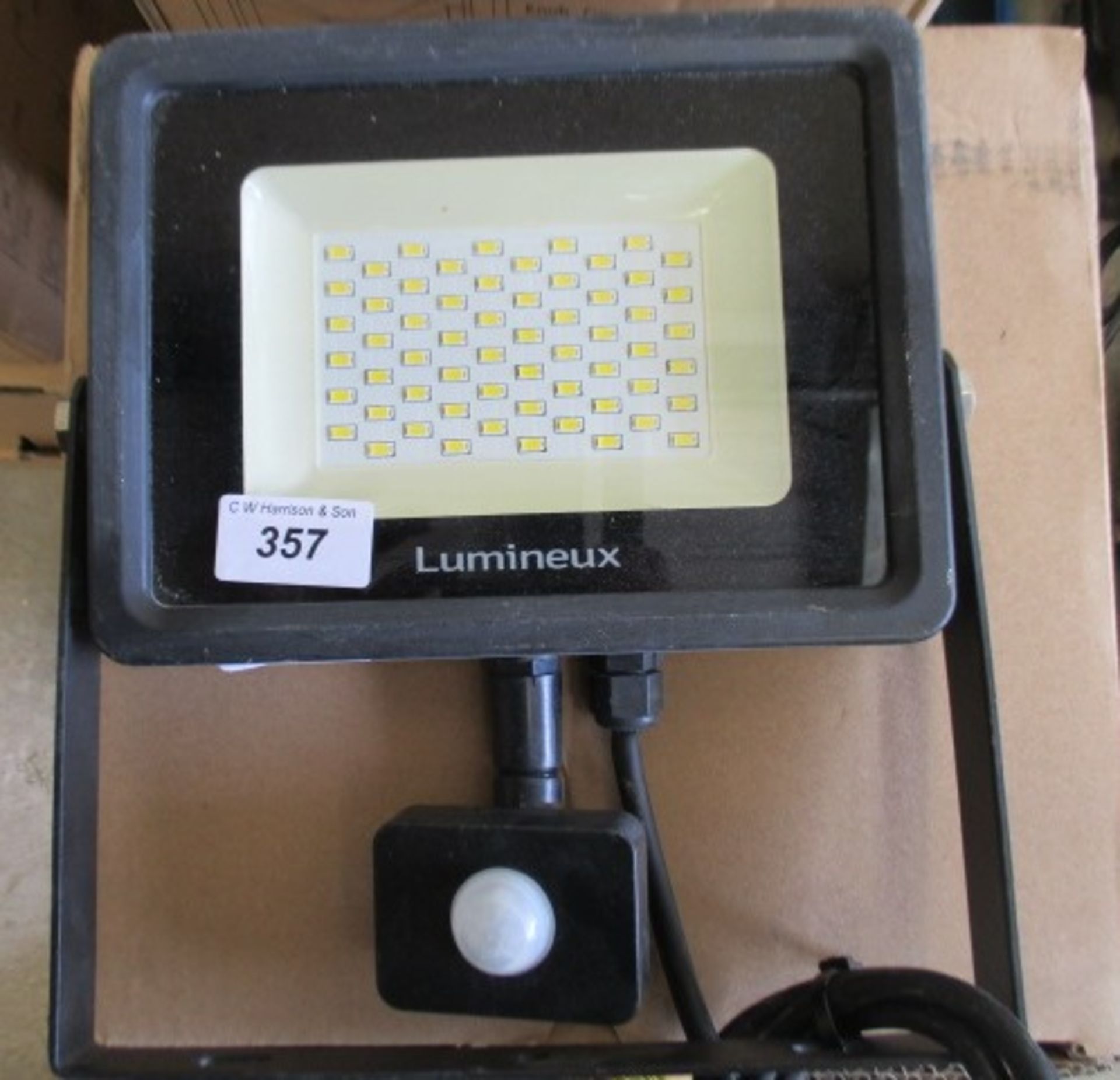 10 x secondhand Lumineux LED with sensor floodlight