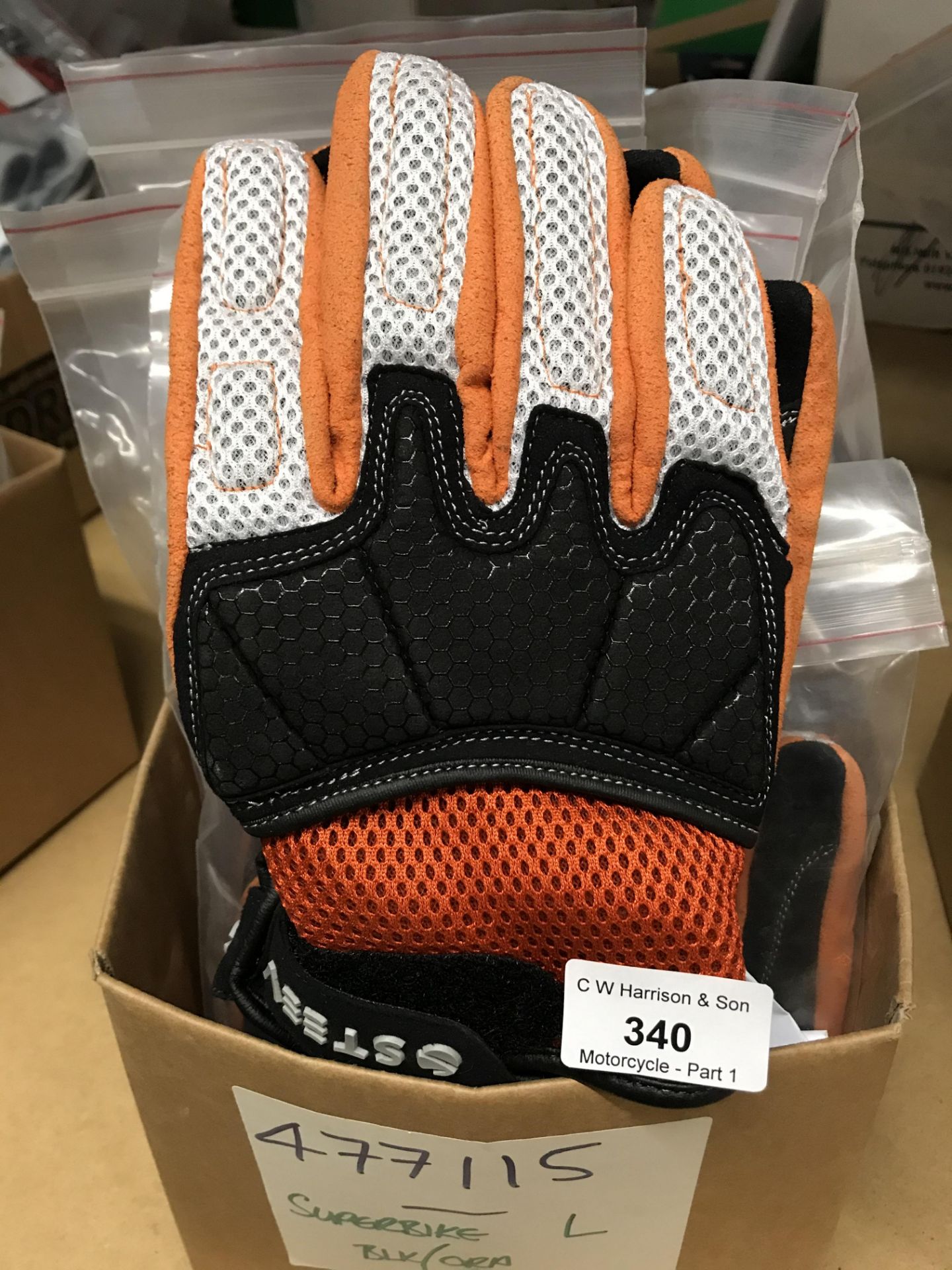 Contents to box - 10 x pairs of Steev Superbike gloves - black/orange - L