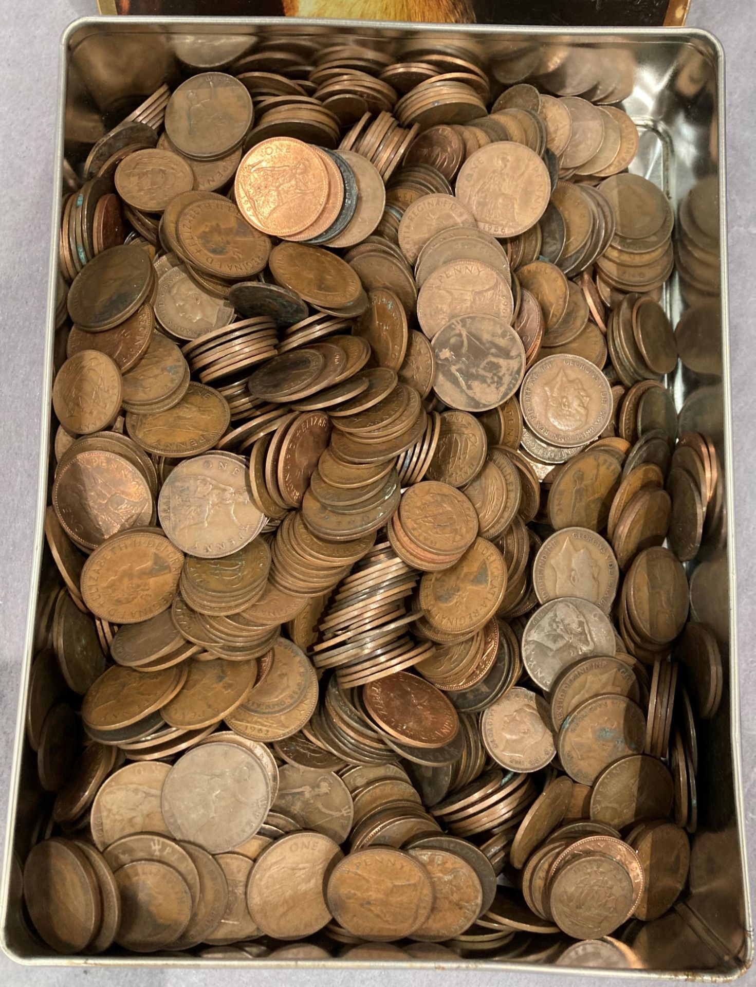 Tin of mainly 19th & 20th century pennies & half pennies