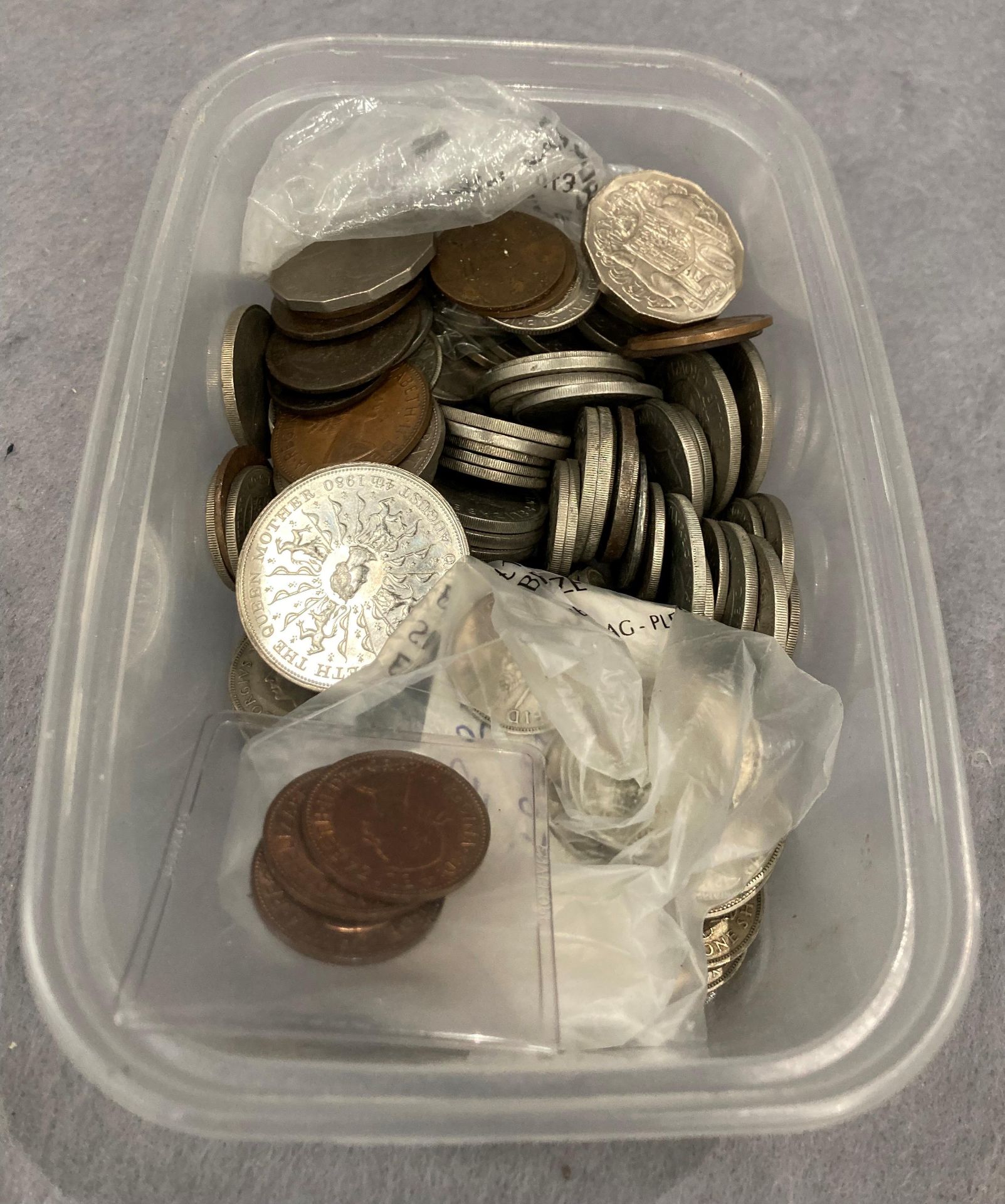 Mixed collection of coins