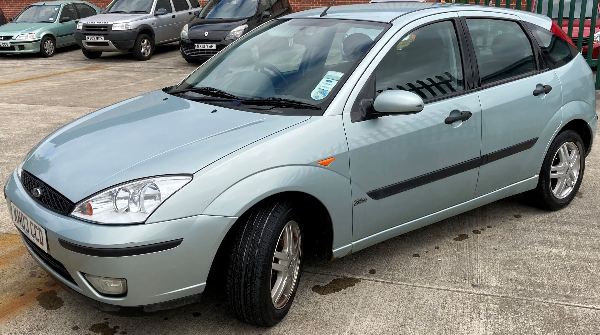 FORD FOCUS ZETEC 1.6 5 door hatchback - petrol - light green Reg No: KH03 CCD Rec. - Image 3 of 4