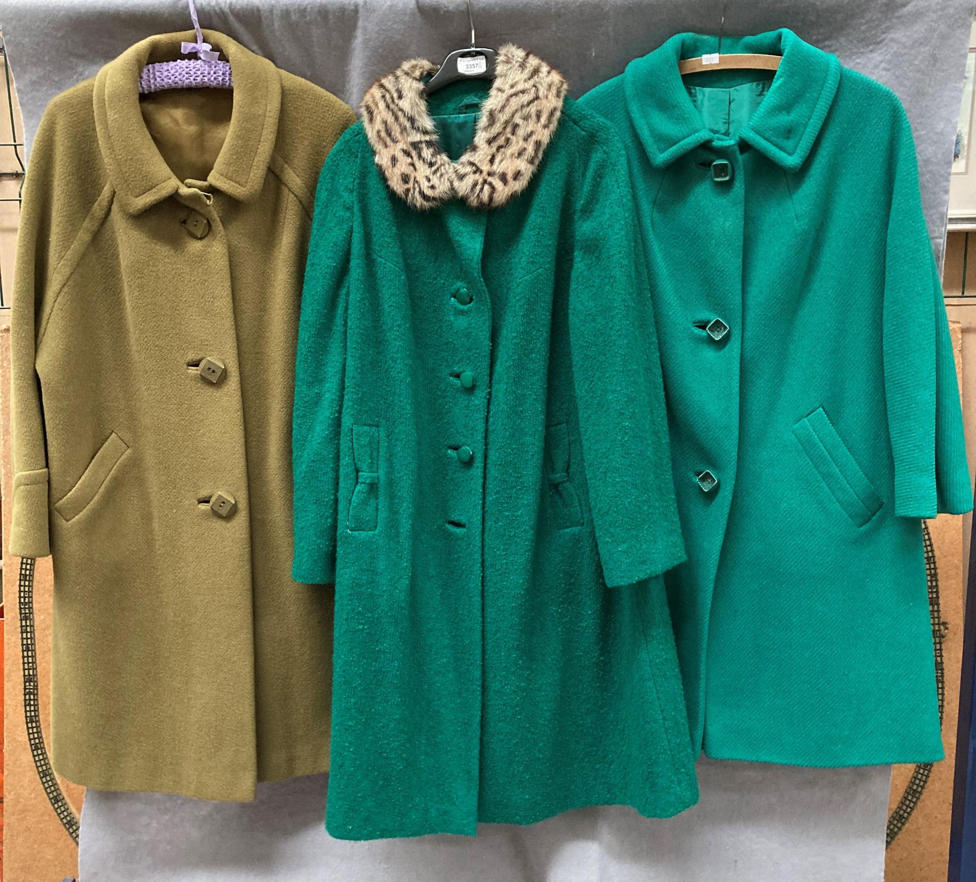 A selection of six ladies various coloured coats - Image 3 of 6