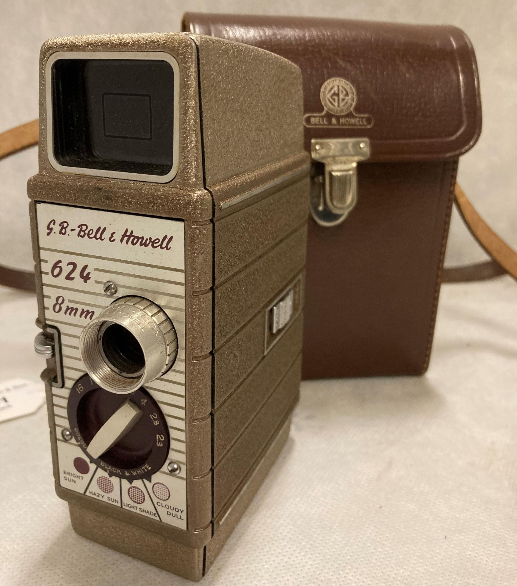 A Bell & Howell 624 8mm cine camera in brown case - Image 2 of 2