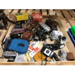 Contents to tray - a quantity of cameras including Yashica, Kodak, Brownie, flashlight,