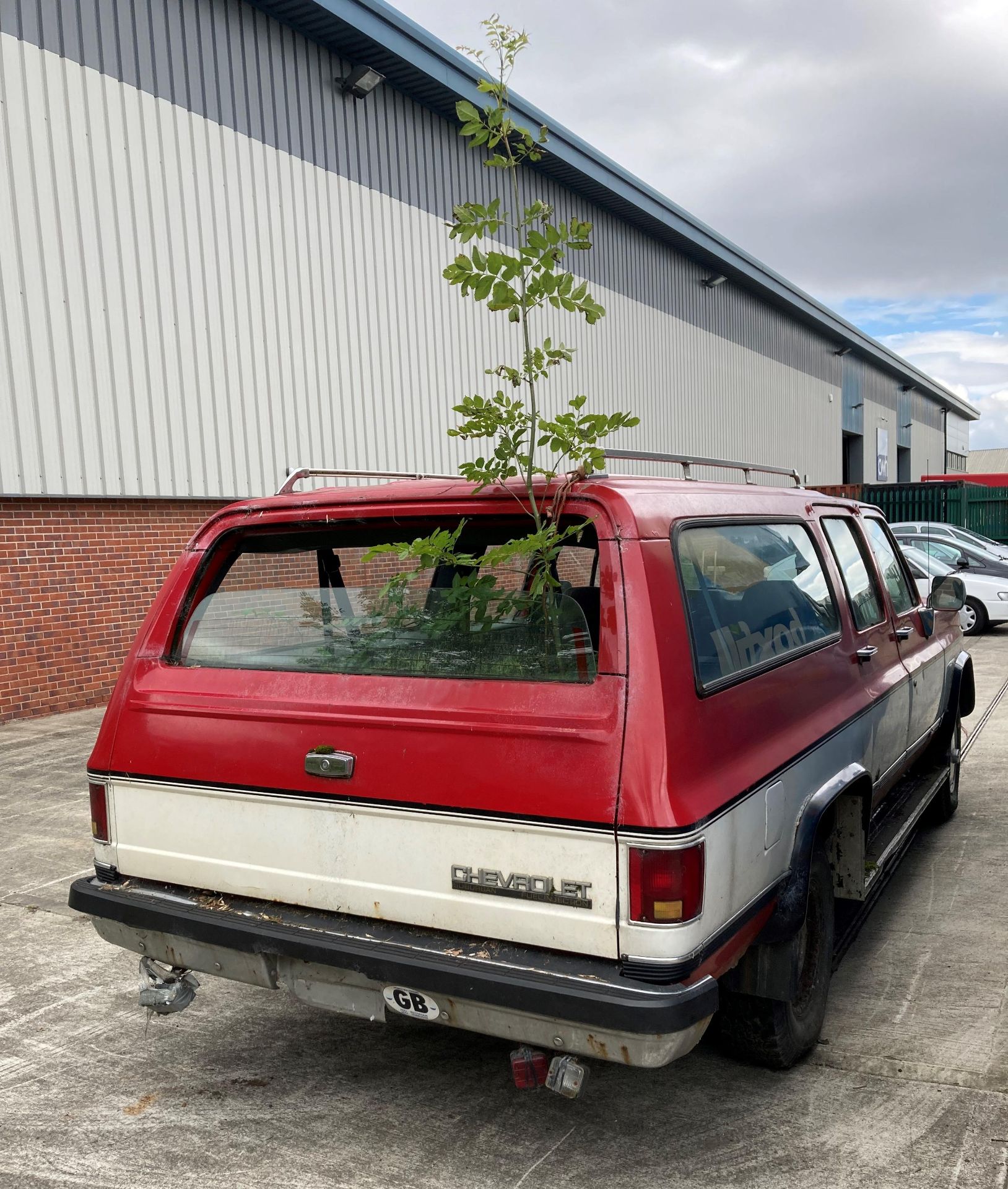 ON INSTRUCTIONS FOLLOWING THE SALE OF A PROPERTY This vehicle is sold as a renovation - Image 4 of 23