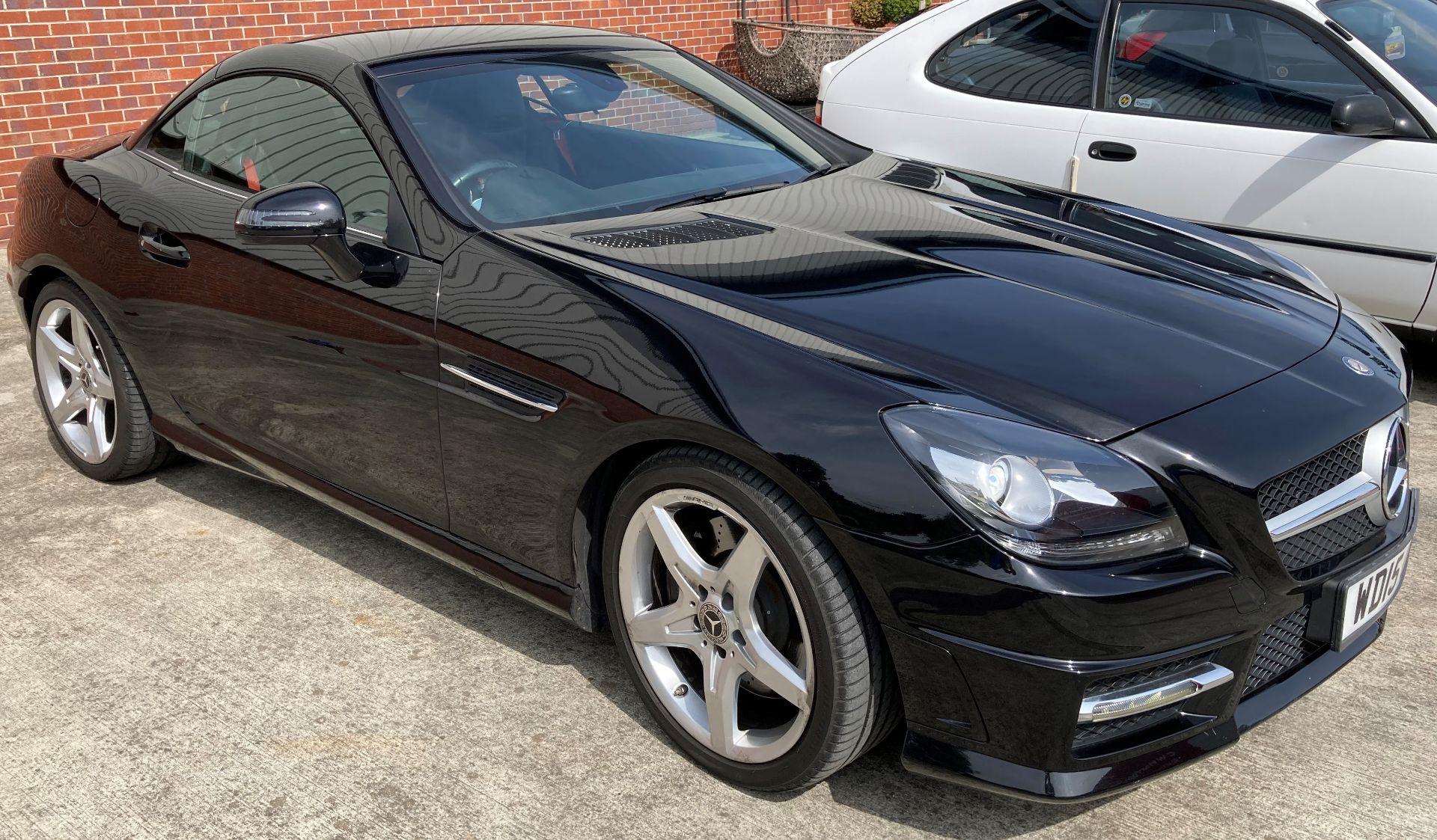 ON INSTRUCTIONS OF A RETAINED CLIENT MERCEDES BENZ SLK 250 AMG SPORT Cdi blue-cy automatic