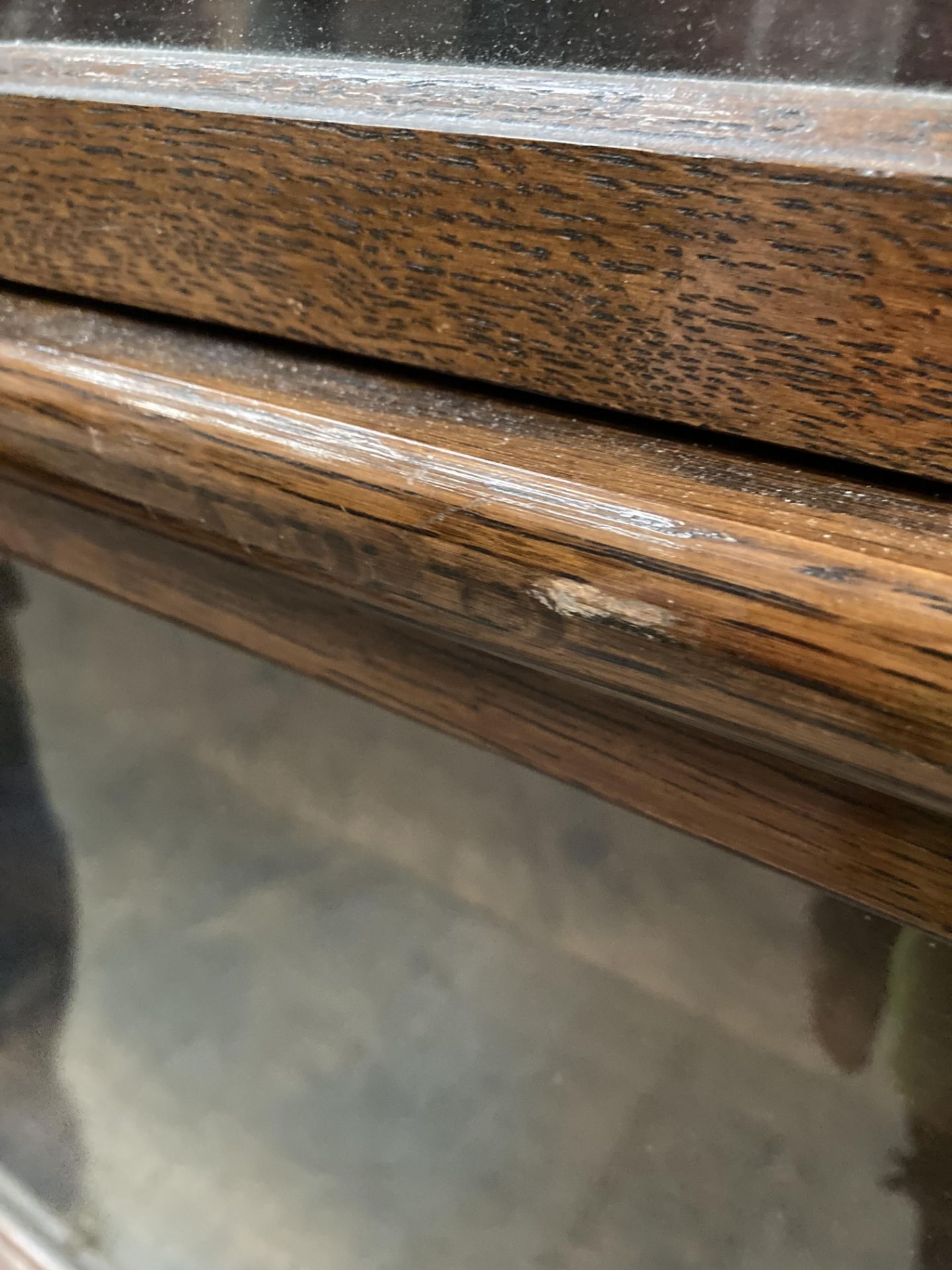 A GLOBE WERNICKE OAK STANDING BOOK CASE with five glazed sections over single door single drawer - Image 10 of 11