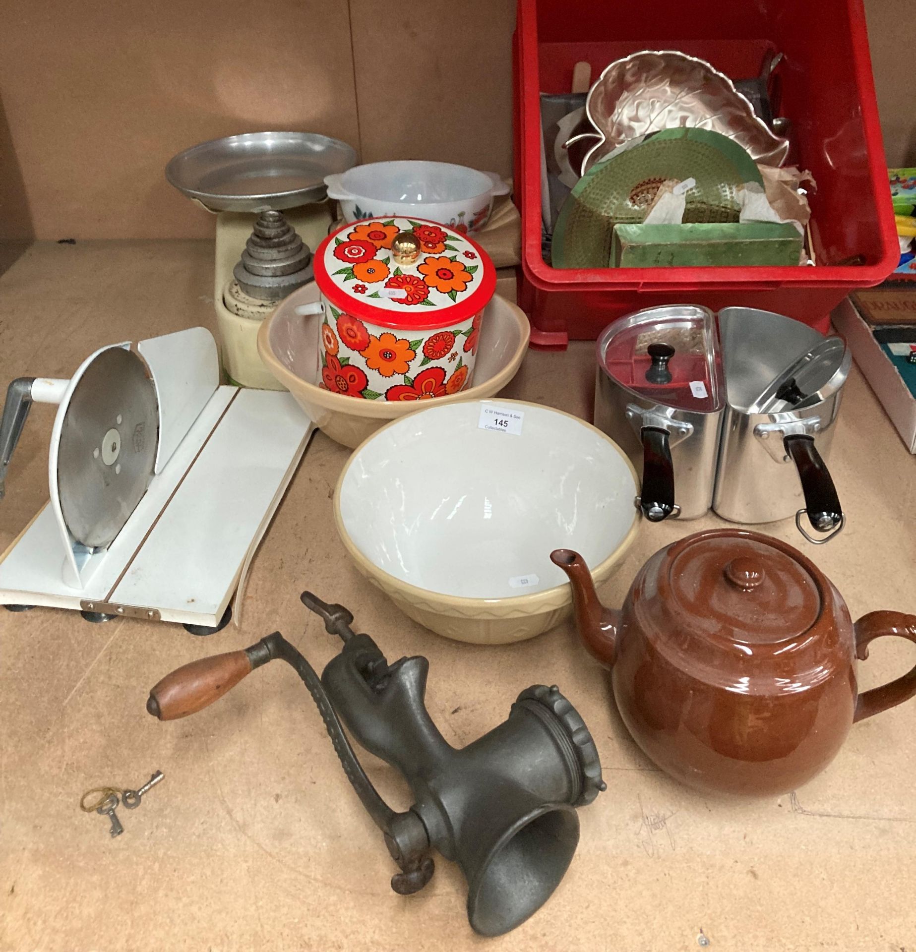 Contents to part of rack vintage kitchenalia including Harper kitchen scales,