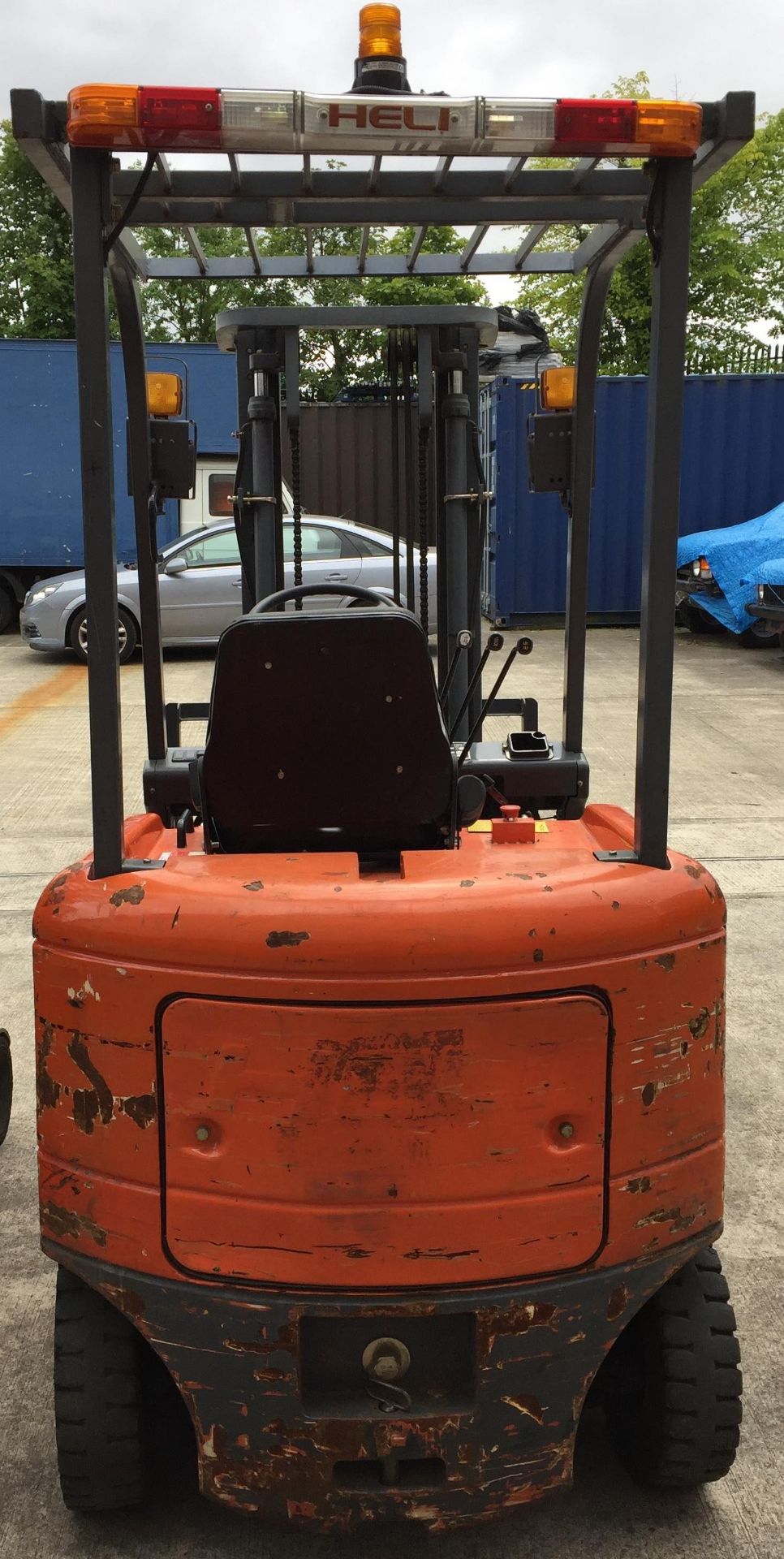 A HELI HFB18 1800KG ELECTRIC FORK LIFT TRUCK. - Image 2 of 5