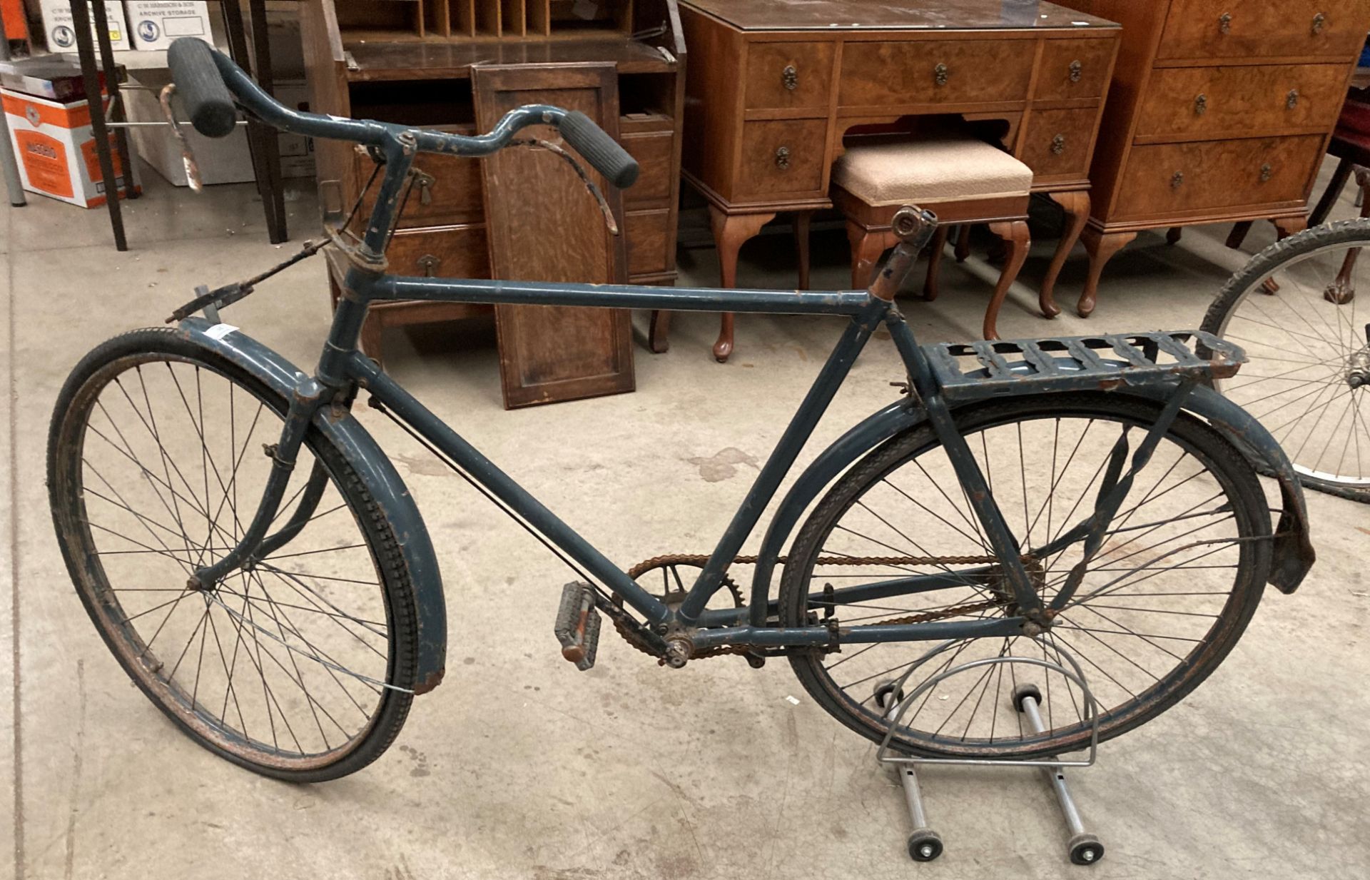 A vintage RAF bicycle in blue - lacks seat - Image 2 of 2