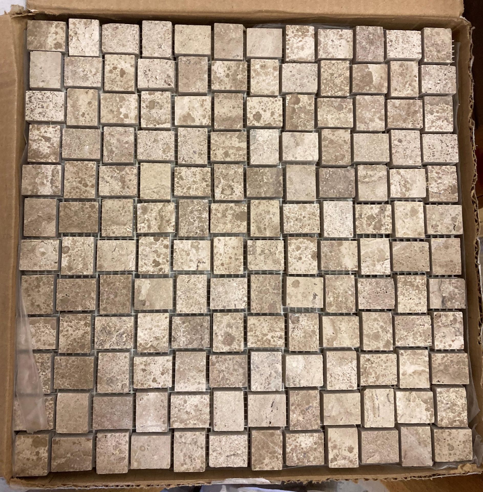 20 x packs of 10 marble Rosoni beige and tiramisu vein cut cross hatch mosaic tiles - 30.5 x 30.