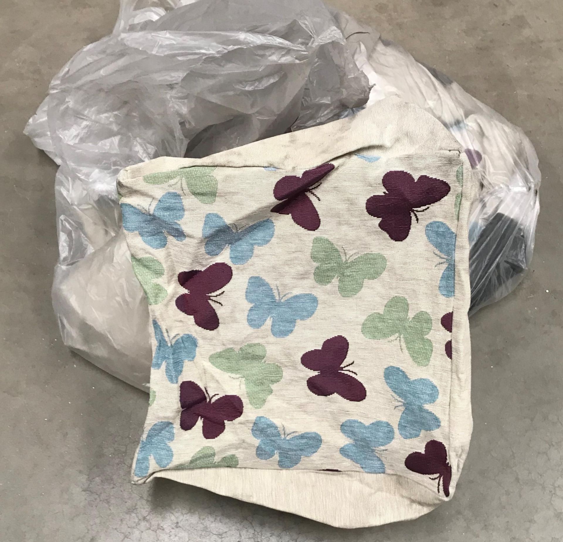 4 x bags of 25 butterfly bean cube covers