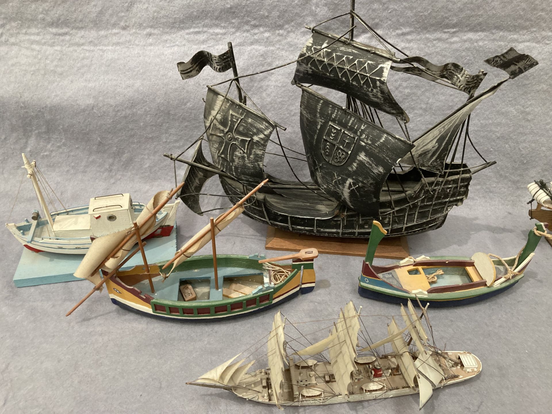 Eight assorted model hand made boats and ships - Image 3 of 3