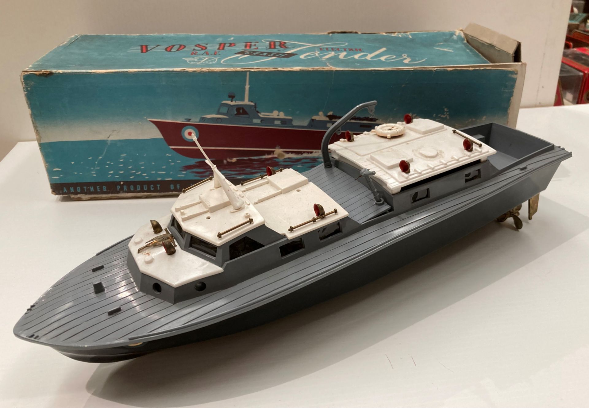 Vosper RAF Electric Crash Tender by V Models (boxed, - Image 3 of 3