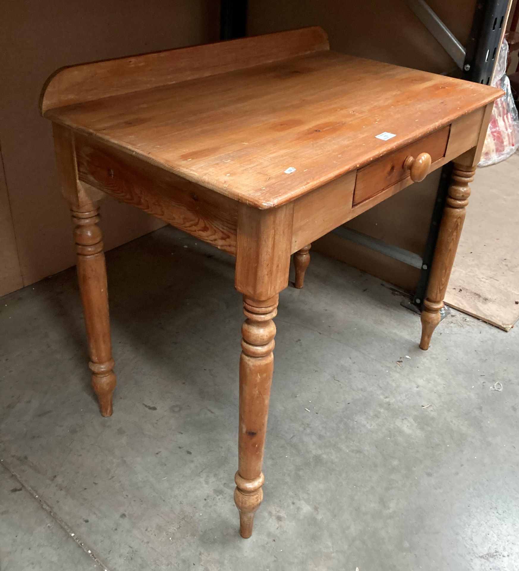 A pine single drawer side table 88 x 52cm - Image 2 of 2