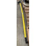 A yellow metal long reach tow bar total length approx 170cm