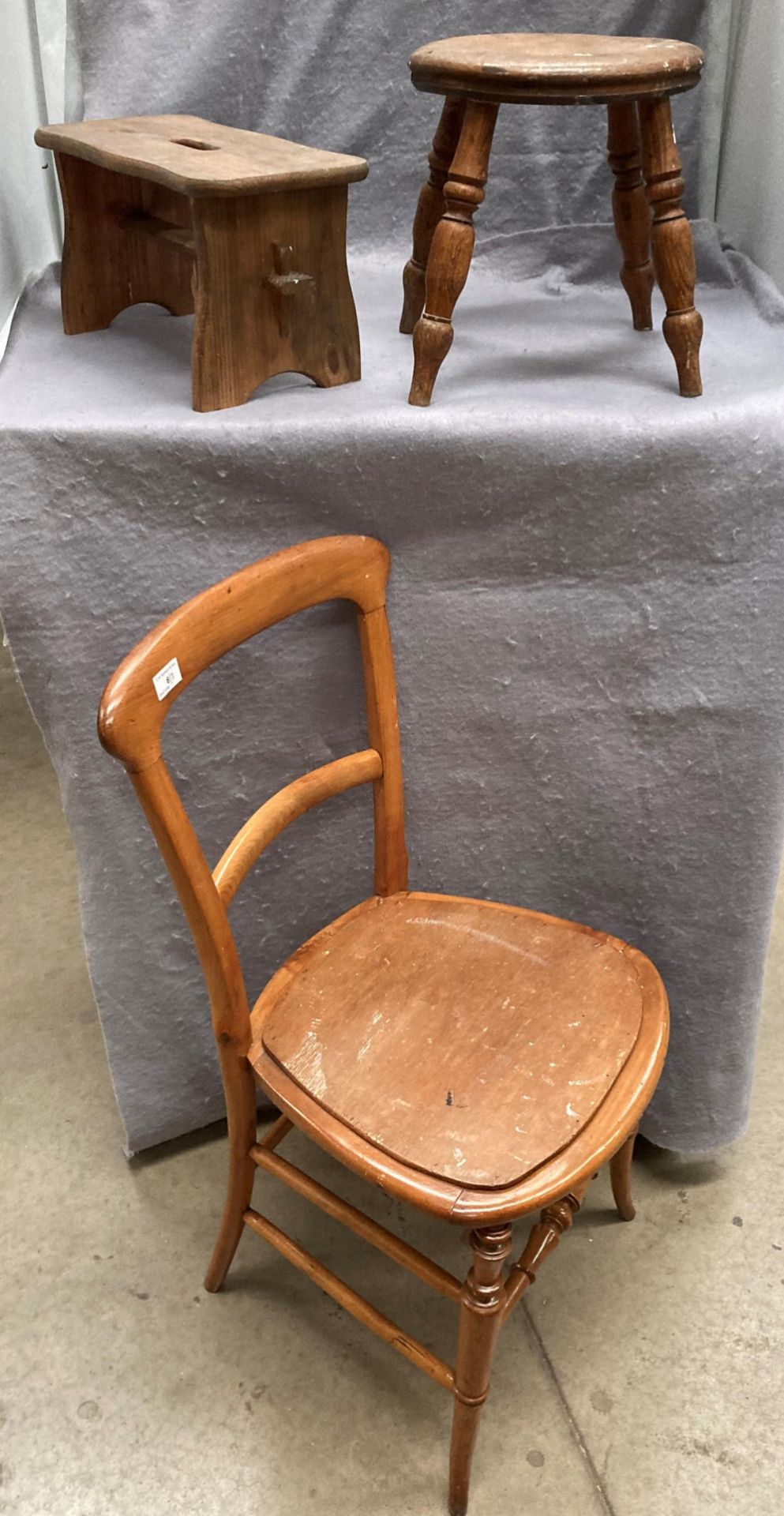 Bedroom chair and two stools - Image 2 of 3