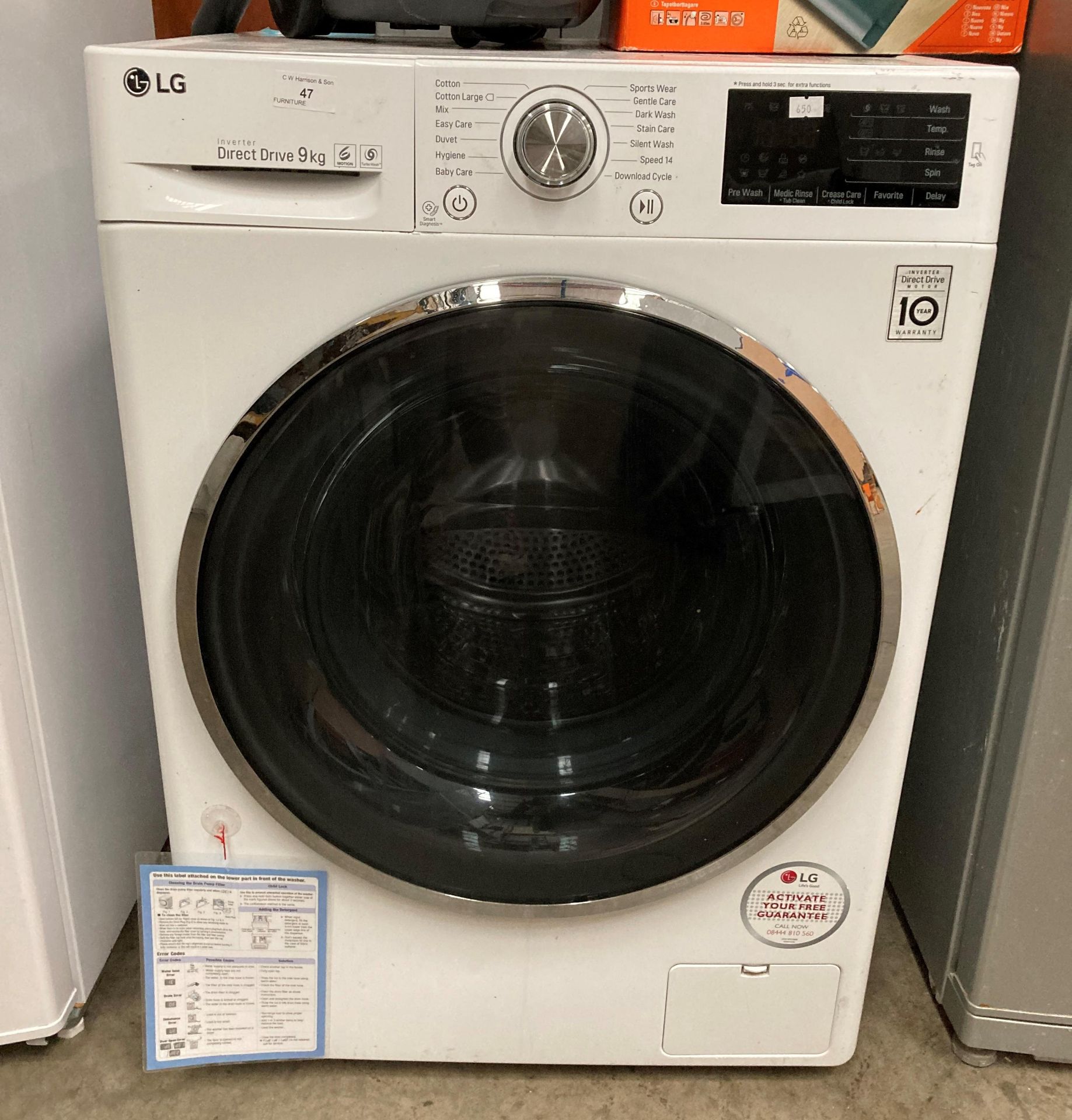 An LG Inverter Direct Drive 9kg automatic washing machine