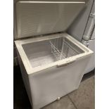 A Whirlpool AFG 5227-C chest freezer net volume 212 litre