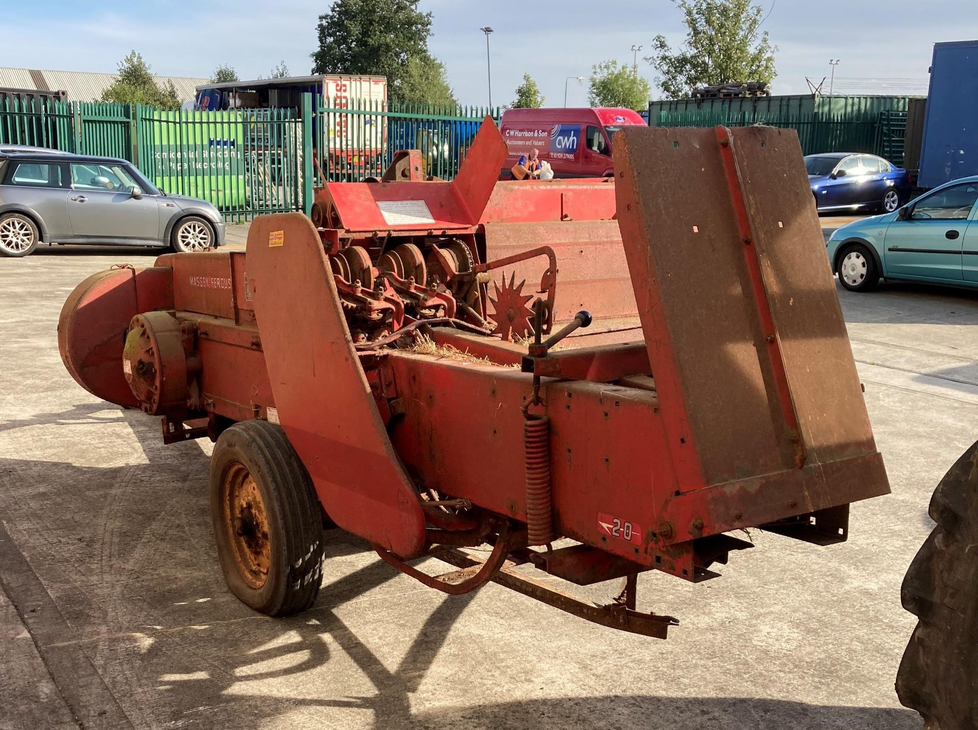 A MASSEY FERGUSON 20-8 HAY BALING MACHINE - Red. From a deceased estate. Serial No: 66295. - Image 6 of 14