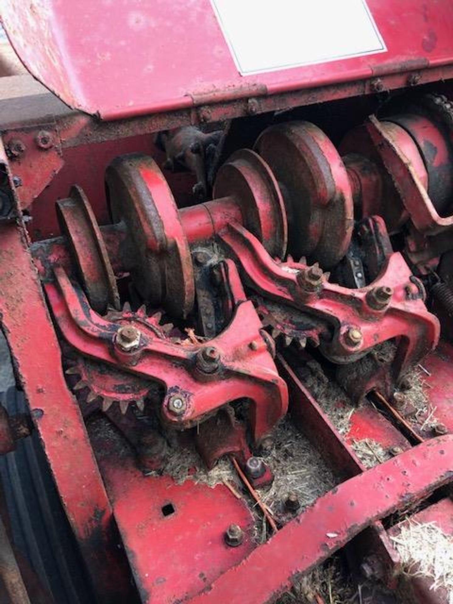 A MASSEY FERGUSON 20-8 HAY BALING MACHINE - Red. From a deceased estate. Serial No: 66295. - Image 11 of 14