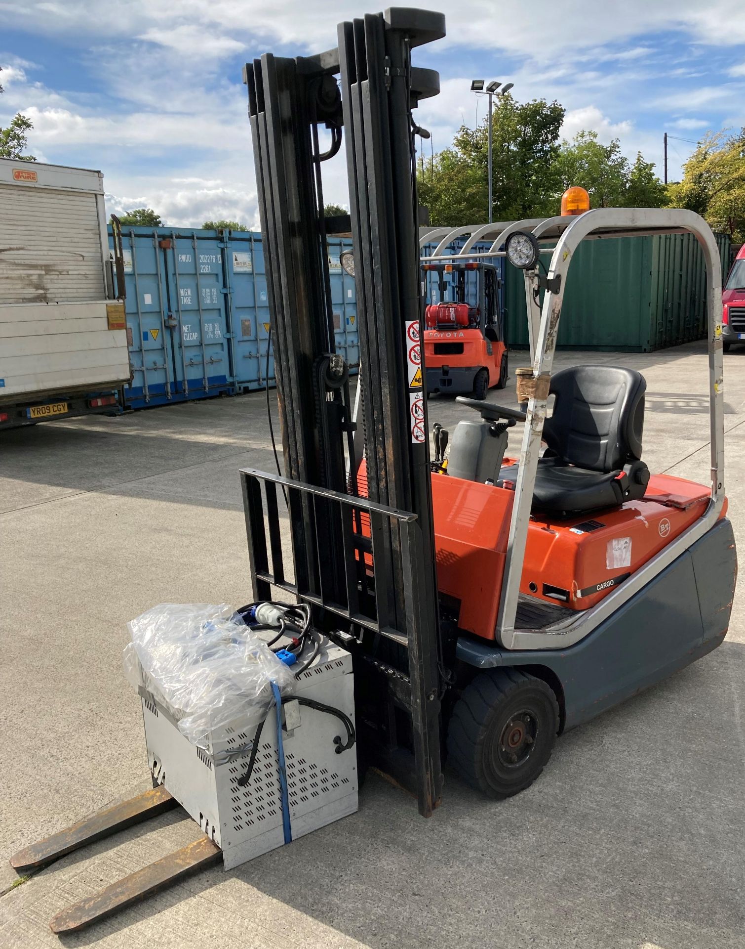 BT CARGO 1.5 tonne electric forklift truck - side shift - orange.