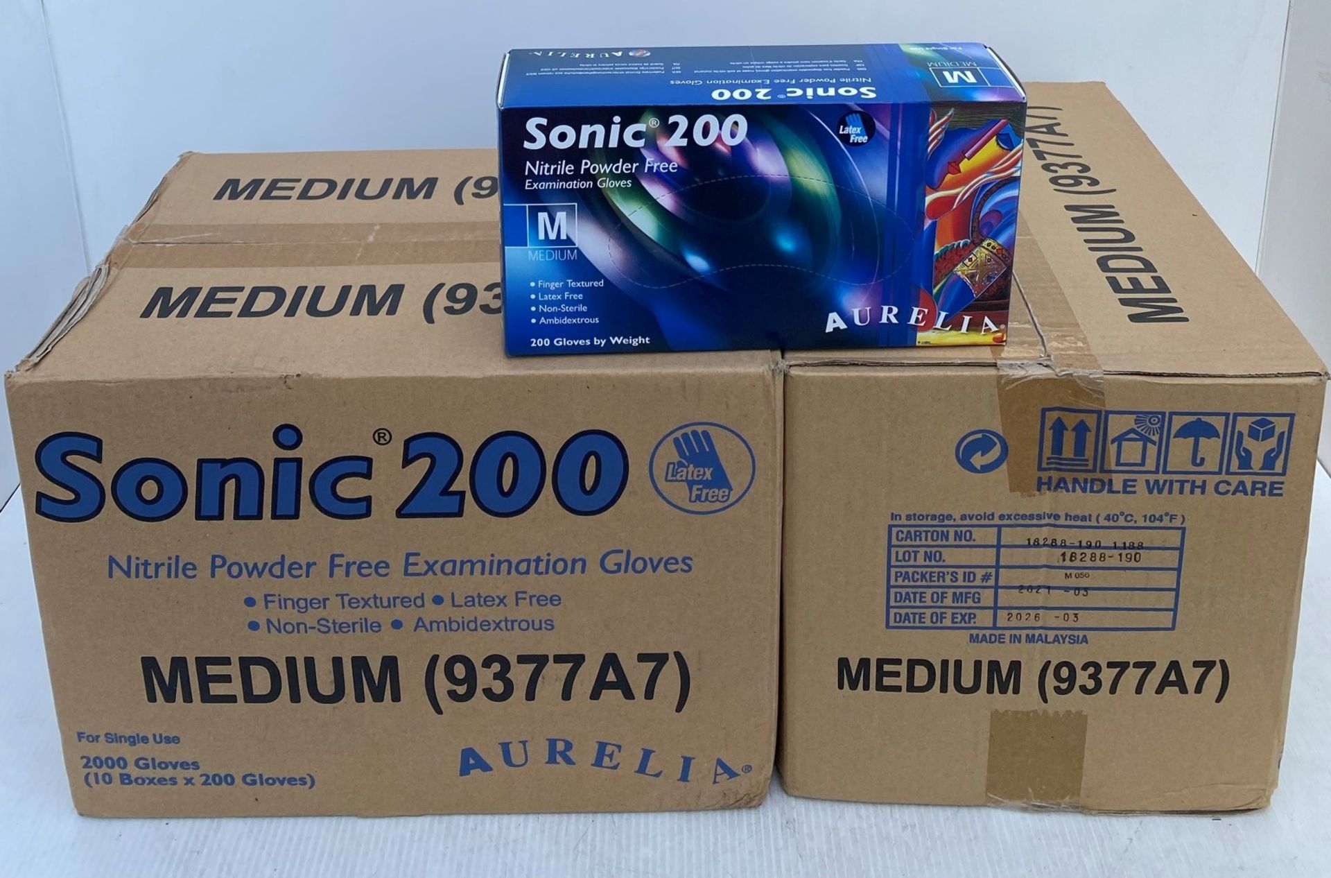 20 x boxes of 200 x Aurelia Sonic 200 Nitrile Powder Free Examination Gloves - Size Medium - Expiry