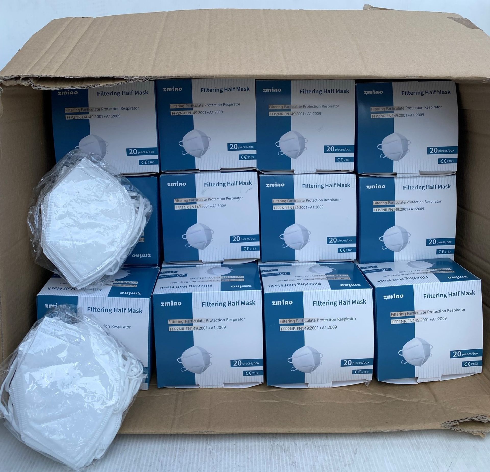 29 x boxes of 20 x Zmiao filtering half masks,