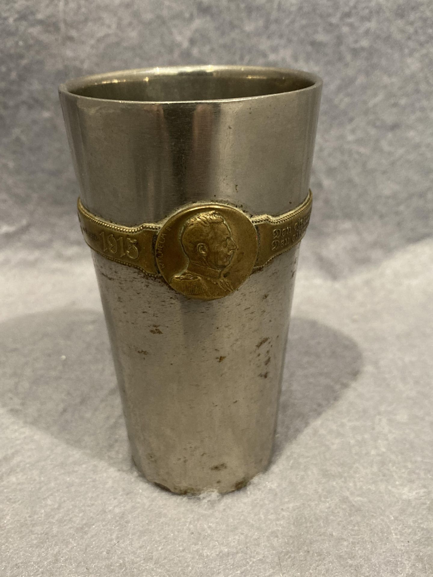 A German metal WWI beaker inscribed 1914-1915 Sriegs Becher with the heads of Wilhelm II and Franz - Image 2 of 5