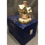 Ye Merry Gentlemen's Lodgings by David Winter height approx 205mm with box & certificate