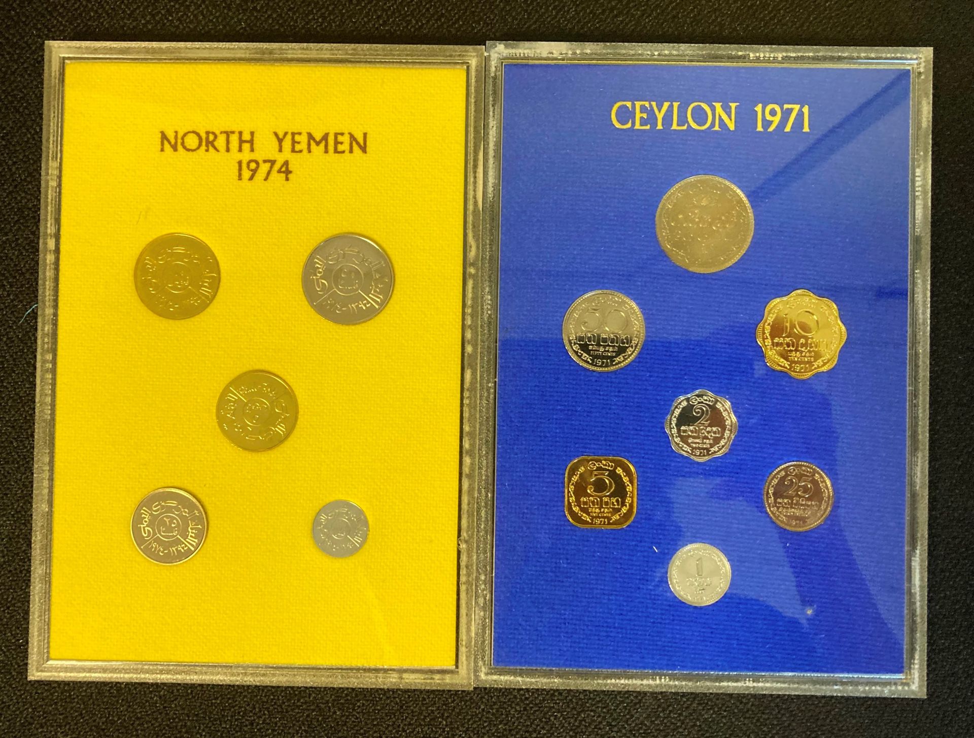 A Central Bank of Ceylon Coinage Set 1971 together with a Central Bank of Yemen Coinage Set 1974 - Image 2 of 2