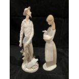 A Lladro figurine 'Spanish Adventurer' no K6F, 30cm high (sword blade missing),