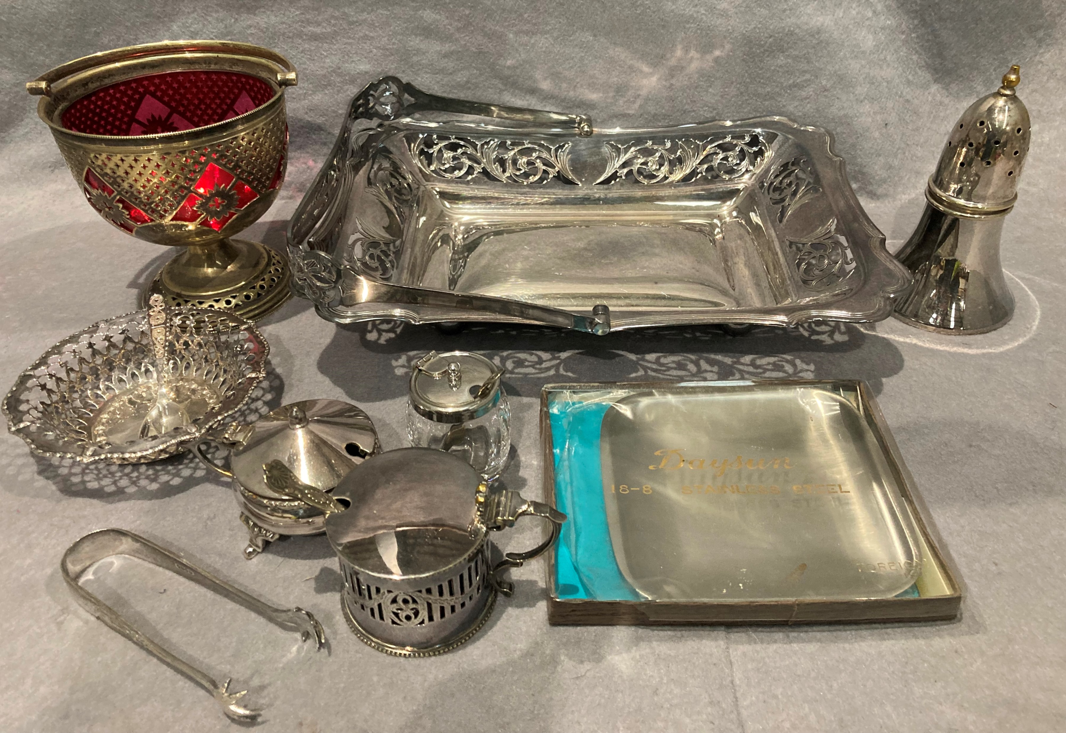 Contents to tray - a quantity of plated items, single handled tray, sugar shaker, - Image 2 of 2
