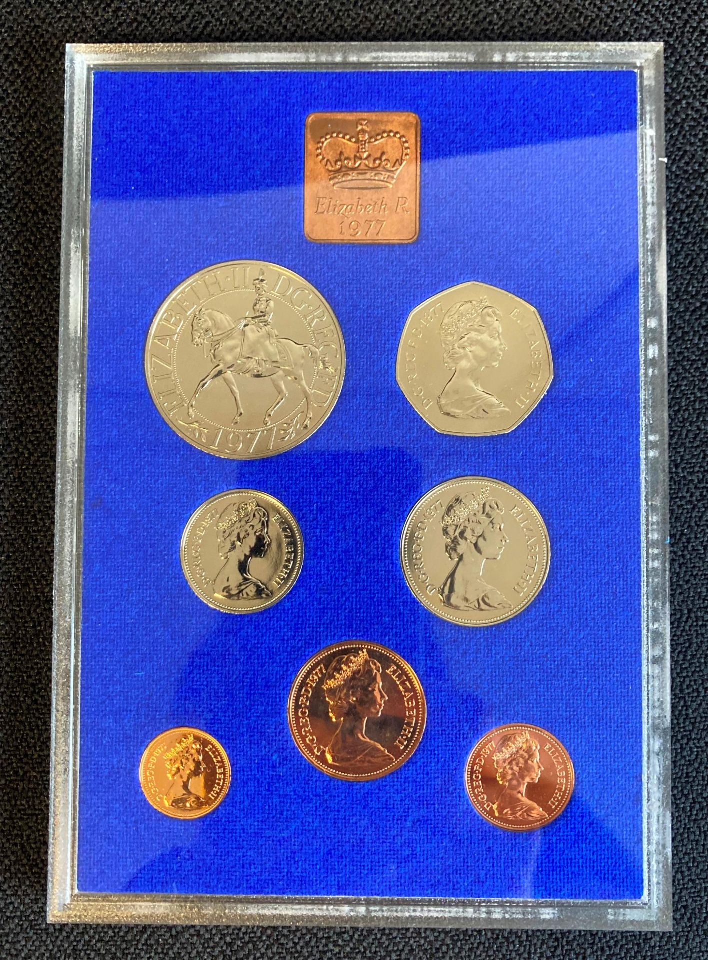 A Royal Mint Coinage of Great Britain and Northern Ireland 1977 proof set, Silver Jubilee edition, - Image 2 of 2