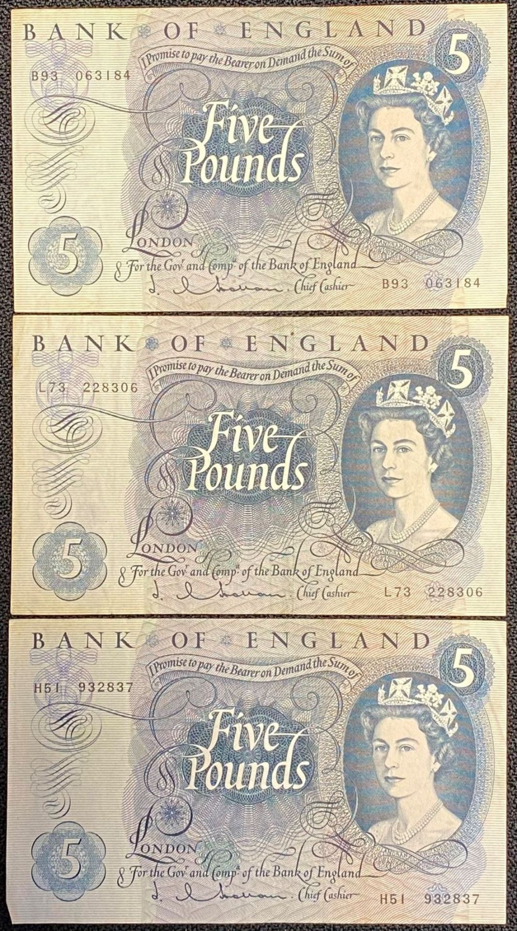 3 x Hollom February 1963 Blue £5 Banknotes Good Condition VF B297