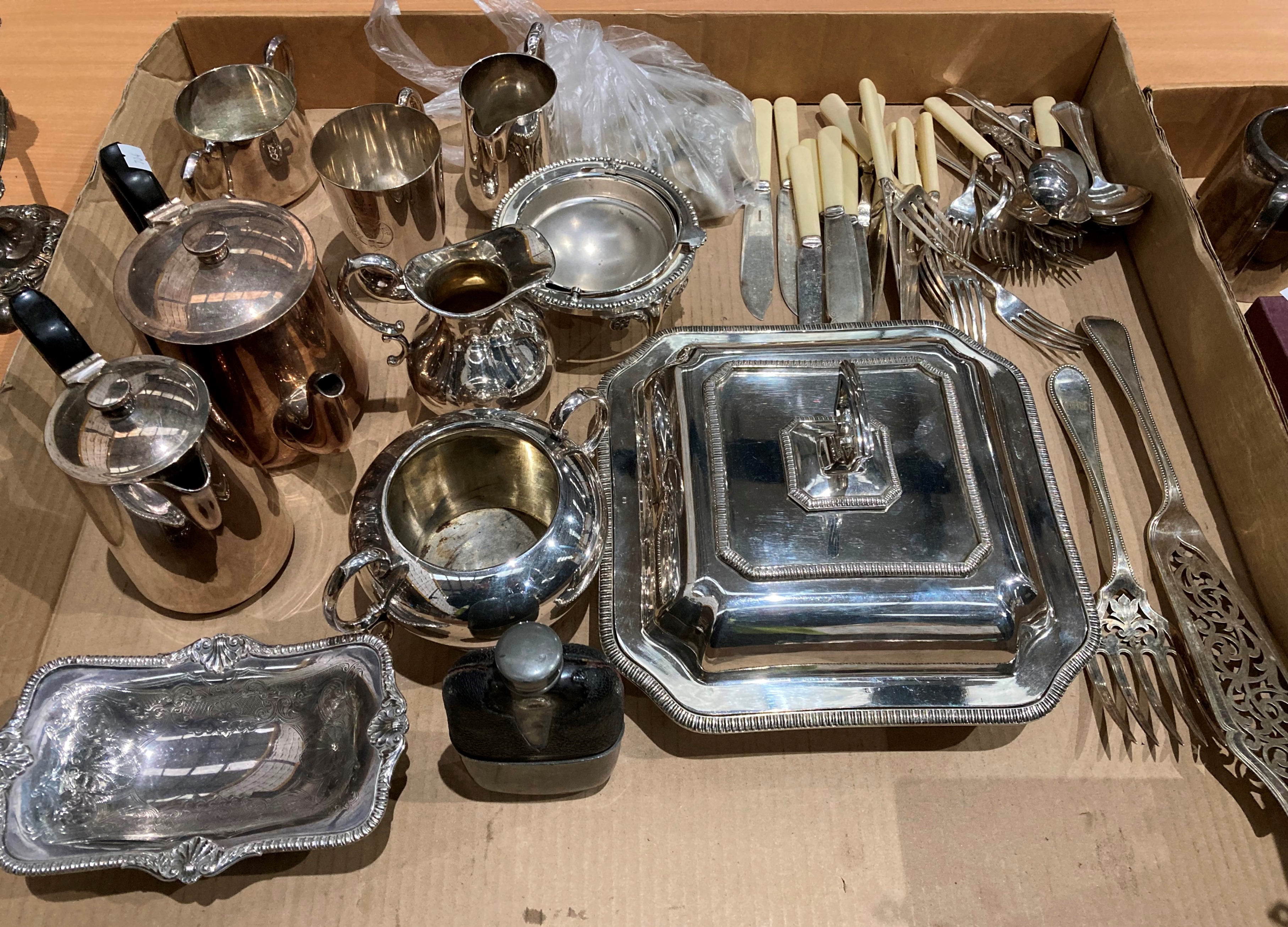 Contents to tray - silver plate including muffin dish, sugar bowl and milk jug, tankards,