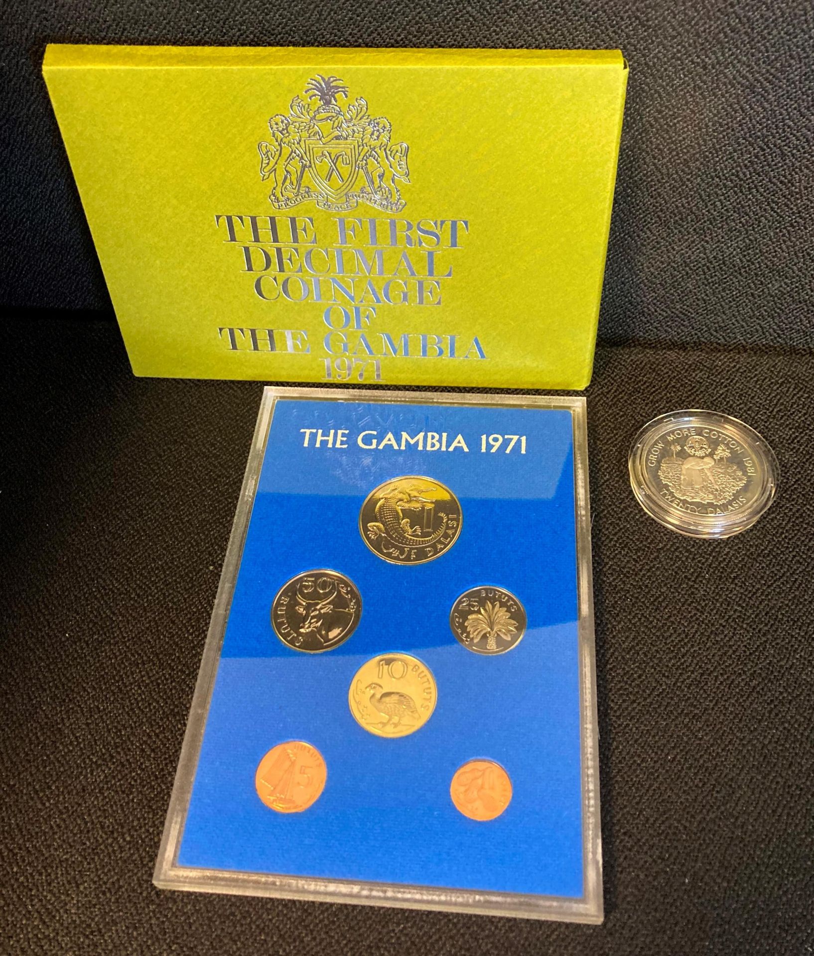 A Royal Mint The First Decimal Coinage of The Gambia 1971,