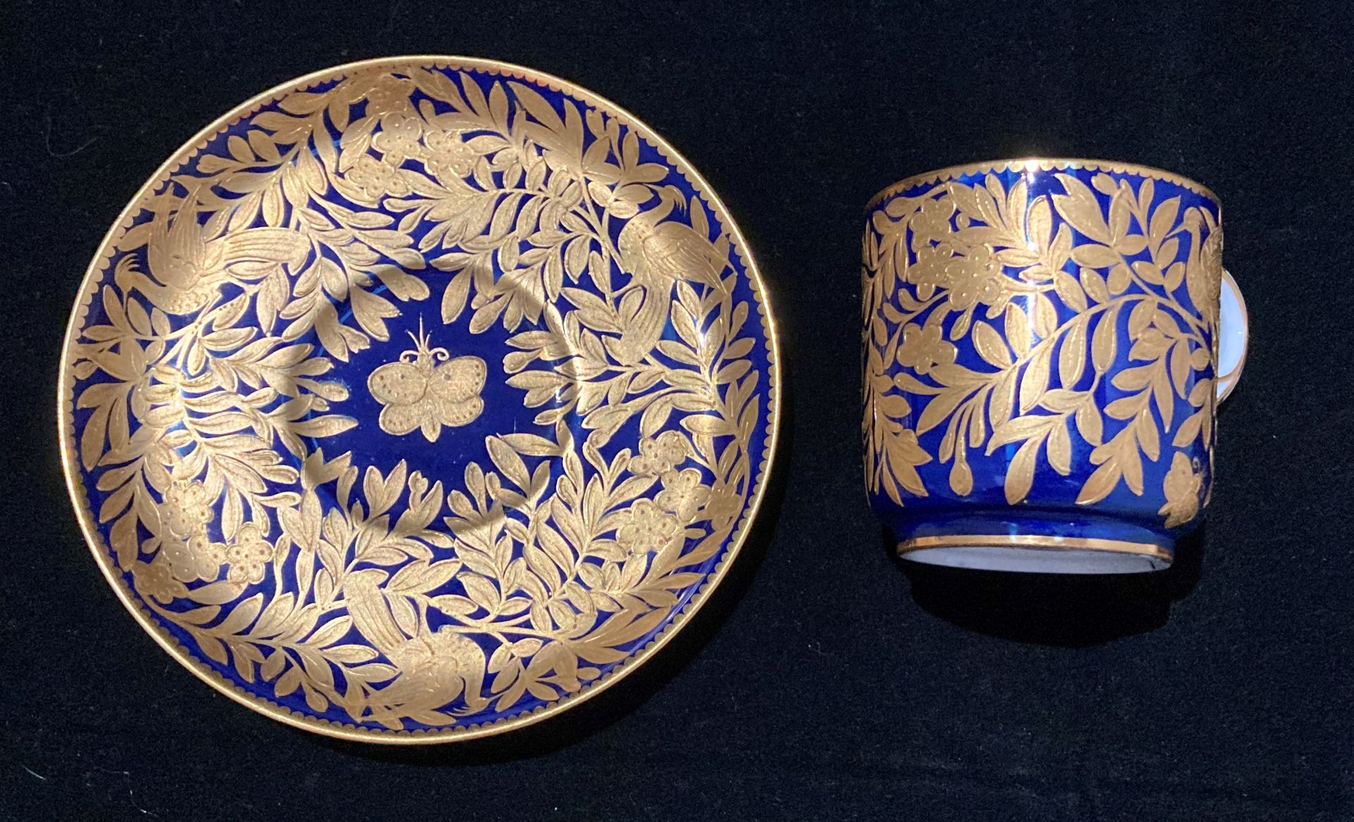 A Derby blue and gilt patterned cup and saucer - Image 2 of 5