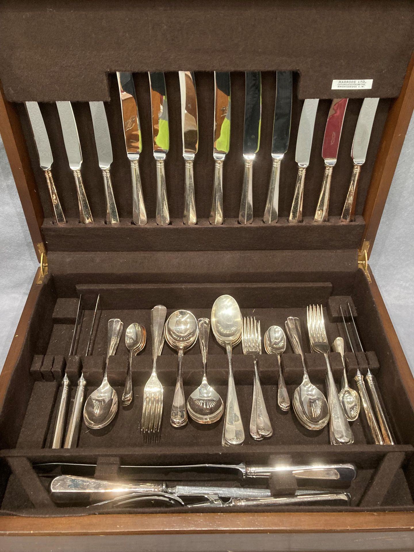 A Harrods Ltd Cutlers & Silversmiths,