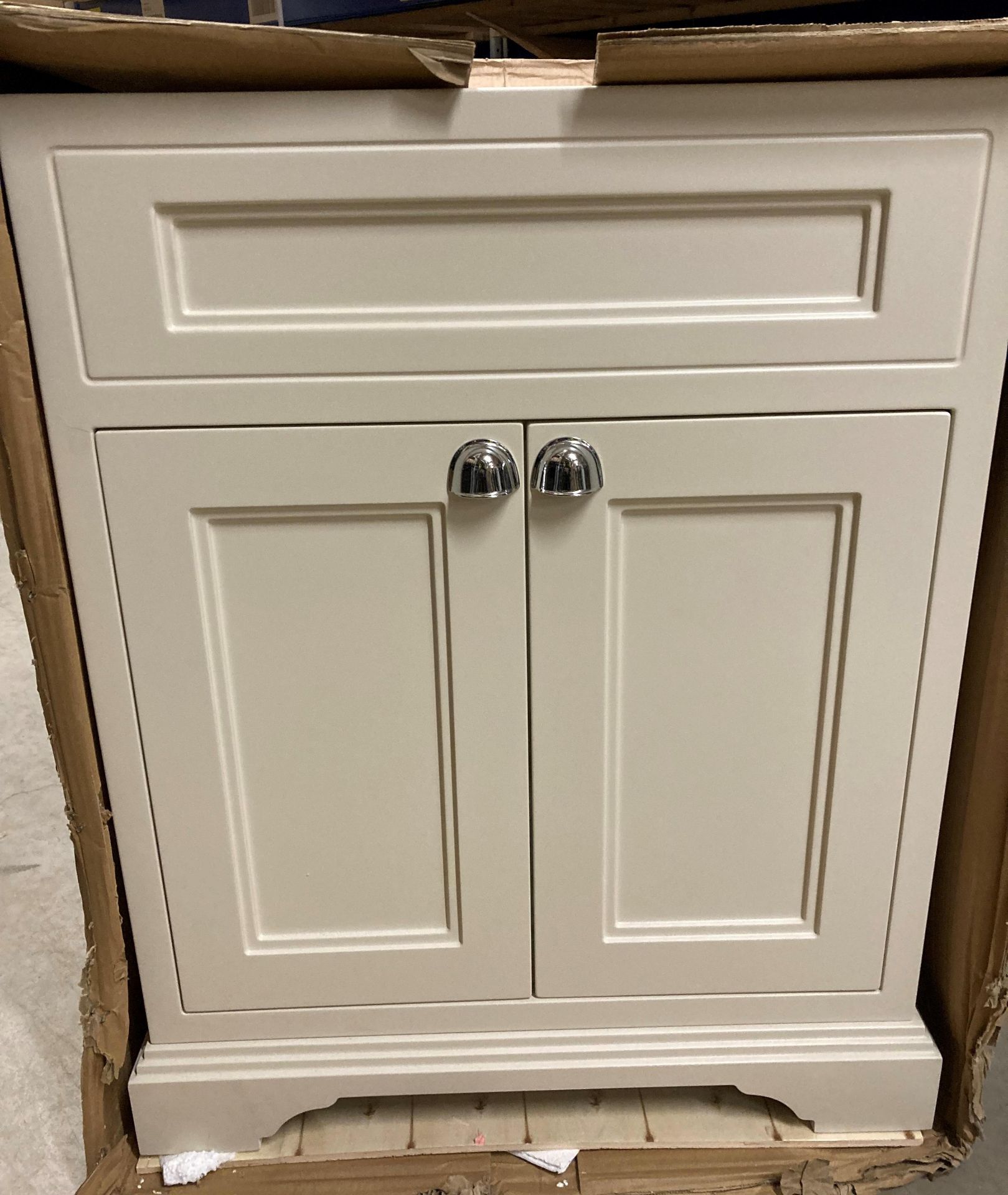 Freestanding 65 vanity unit with doors in matt white