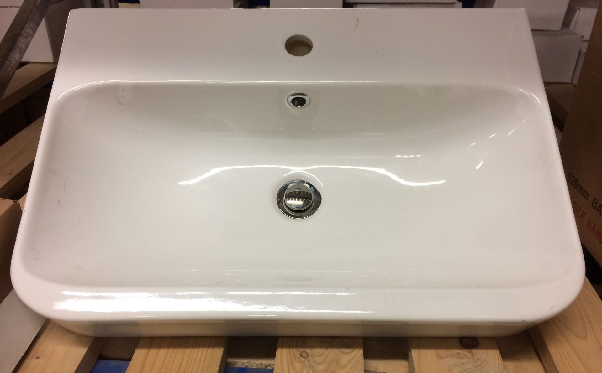 Rectangle 1T/H basin with clock clack waste,