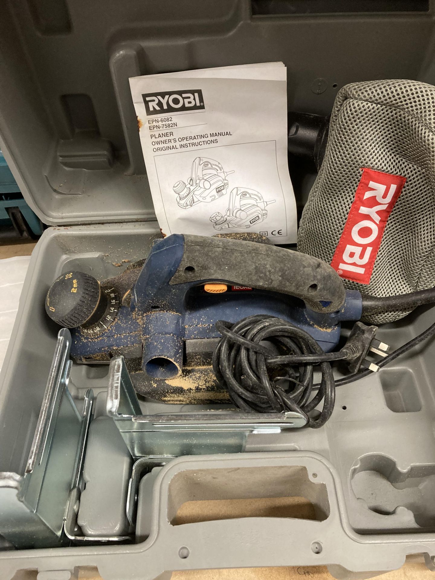 Ryobi EPN-7582N planer in case 240v C/W with attachments and manual